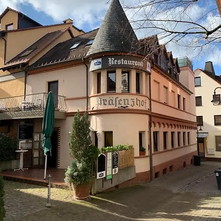 Präsenzhof