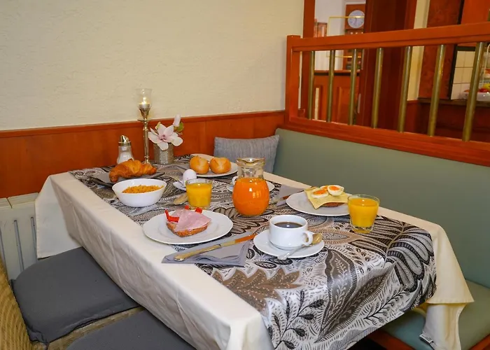 Gaestehaus Praesenzhof 3* 本斯海姆